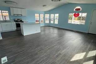 215 S Sullivan Ln, Santa Ana, CA 92704 - Photo 3