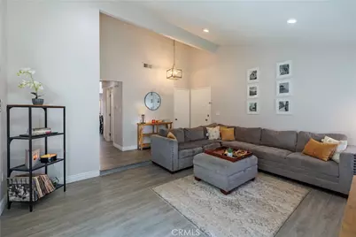 1422 Camelot Drive, Corona, CA 92882 - Photo 9