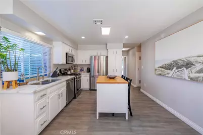 1422 Camelot Drive, Corona, CA 92882 - Photo 31