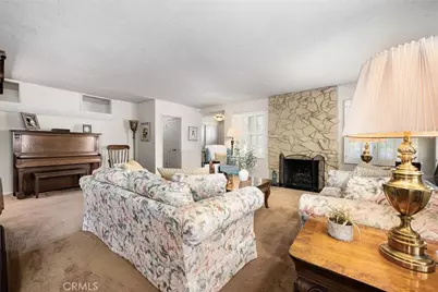 10253 Hopeland Avenue, Downey, CA 90241 - Photo 11