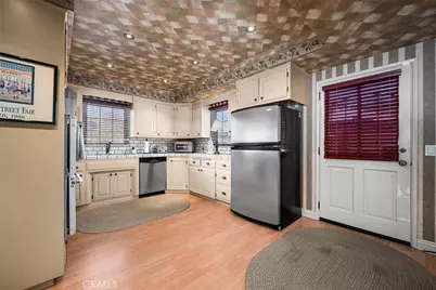 10253 Hopeland Avenue, Downey, CA 90241 - Photo 21