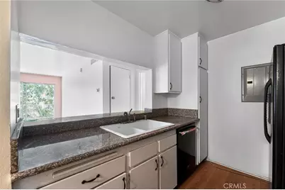 5460 White Oak Avenue #J207, Encino, CA 91316 - Photo 3