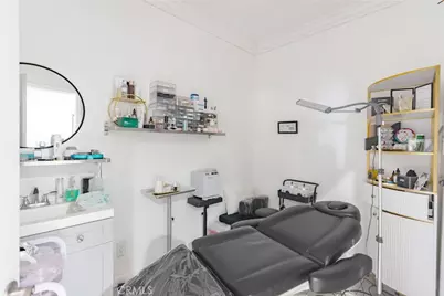 528 E First St #A, Tustin, CA 92780 - Photo 17