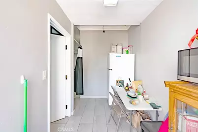 528 E First St #A, Tustin, CA 92780 - Photo 15