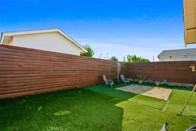 9424 Los Angeles, Bellflower, CA 90706 - Photo 23