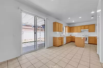 906 Sparrow, Perris, CA 92571 - Photo 11