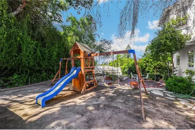 3301 Tilden Avenue, Los Angeles, CA 90034 - Photo 13