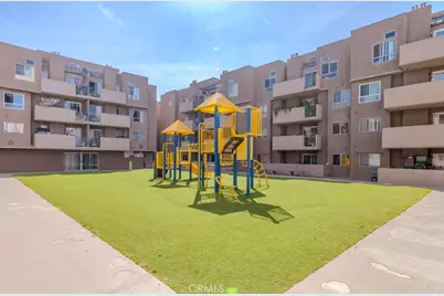 450 E 4th Street #423, Santa Ana, CA 92701 - Photo 23