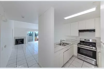 450 E 4th Street #423, Santa Ana, CA 92701 - Photo 5