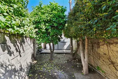 1710 Ladell, Santa Ana, CA 92701 - Photo 49