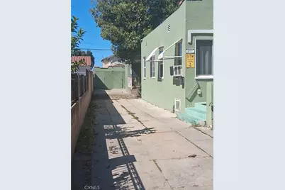 8469 Cypress, South Gate, CA 90280 - Photo 3