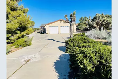 9425 Mountain Road, Pinon Hills, CA 92372 - Photo 1