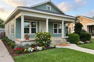 4239 S Raymond Ave, Los Angeles, CA 90037 - Photo 1