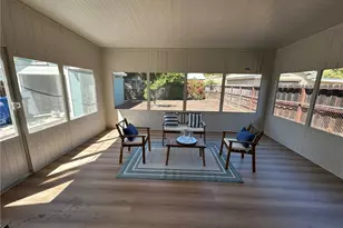 4239 S Raymond Ave, Los Angeles, CA 90037 - Photo 43