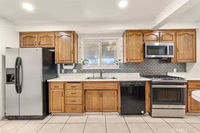 8223 Cyclamen, Buena Park, CA 90620 - Photo 9