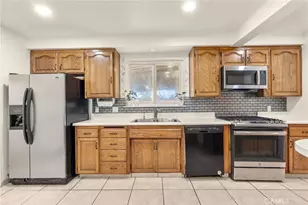 8223 Cyclamen, Buena Park, CA 90620 - Photo 9