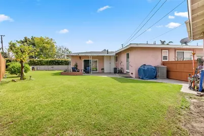 8223 Cyclamen, Buena Park, CA 90620 - Photo 33
