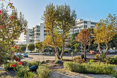 17350 W Sunset, Pacific Palisades, CA 90272 - Photo 5