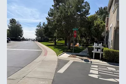 114 Byrnes, Placentia, CA 92870 - Photo 25