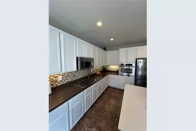 12971 Fawnskin, Hesperia, CA 92344 - Photo 5