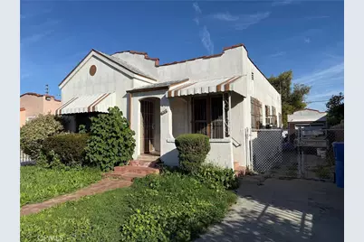 923 E 85th Street, Los Angeles, CA 90001 - Photo 1