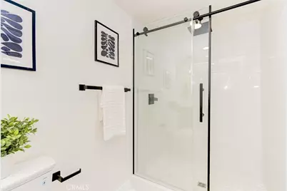 2433 Littleton, Costa Mesa, CA 92626 - Photo 43