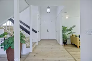 19521 Rainbow Ct, Cerritos, CA 90703 - Photo 7