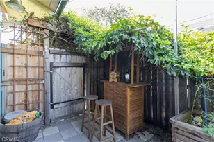 2439 E 6th, Long Beach, CA 90814 - Photo 35