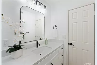 945 N Summer, Anaheim, CA 92805 - Photo 19