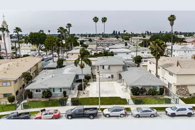 3554 Brenton, Lynwood, CA 90262 - Photo 3