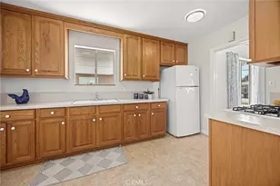 536 N Hale, Fullerton, CA 92831 - Photo 17