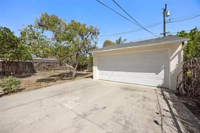 536 N Hale, Fullerton, CA 92831 - Photo 33