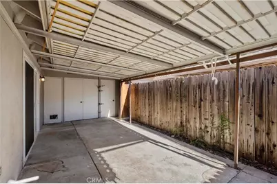 26824 Circle Of The Oaks, Newhall, CA 91321 - Photo 33