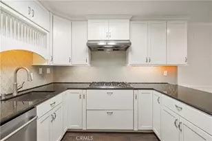 26824 Cir of the Oaks, Newhall, CA 91321 - Photo 7