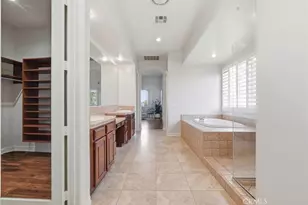 21715 The Trails Cir, Murrieta, CA 92562 - Photo 19