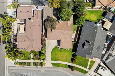 2334 Iroquois Avenue, Long Beach, CA 90815 - Photo 35