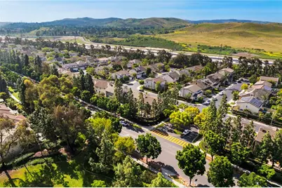 75 Ashford, Irvine, CA 92618 - Photo 5