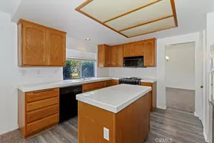 10011 Thornbird Ct, Moreno Valley, CA 92557 - Photo 13