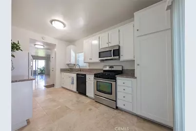 2522 W Macarthur #A, Santa Ana, CA 92704 - Photo 5