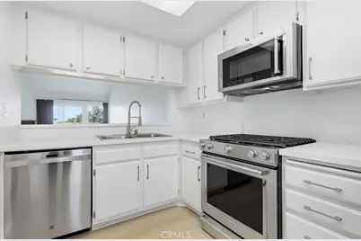 955 E 3rd Street, Long Beach, CA 90802 - Photo 17