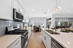 404 Echo Blue, Lake Forest, CA 92610 - Photo 7