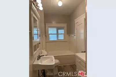 1025 Locust Avenue, Long Beach, CA 90813 - Photo 45