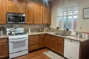 15435 Park Point, Lake Elsinore, CA 92532 - Photo 3