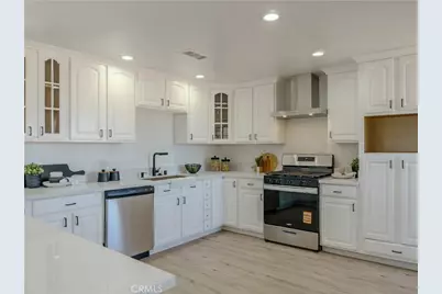 15801 Malpais Lane, Victorville, CA 92394 - Photo 3