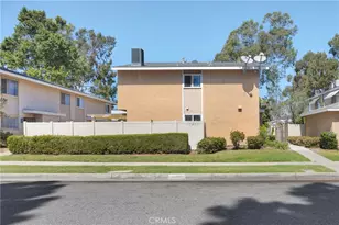 13451 1/4 Village, Cerritos, CA 90703 - Photo 39