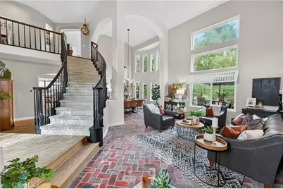 21352 Silvertree Lane, Rancho Santa Margarita, CA 92679 - Photo 7