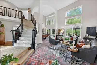 21352 Silvertree Lane, Rancho Santa Margarita, CA 92679 - Photo 3