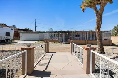 8054 Palm, Yucca Valley, CA 92284 - Photo 3