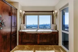 525 E Seaside Way, Long Beach, CA 90802 - Photo 5