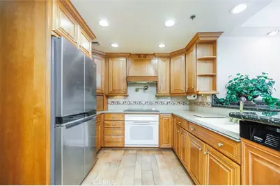 525 E Seaside Way #807, Long Beach, CA 90802 - Photo 17